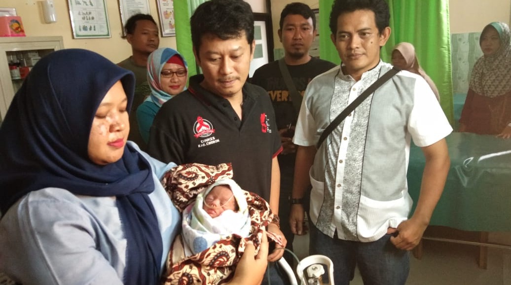 Warga Ciawiasih Kecamatan Susukanlebak Digegerkan Penemuan Bayi Dalam Ember
