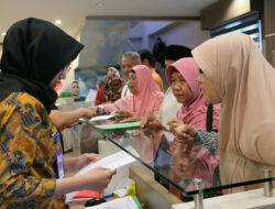 Masyarakat Sambut Baik Layanan Paspor Simpatik Kantor Imigrasi Kelas II Cirebon