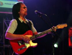Legandaris Musik Indonesia Yon Koeswoyo (Koes Plos) Wafat
