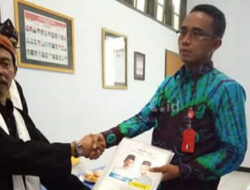 Paslon Bupati dan Wabup Majalengka Sanwasi-Taufan Daftar ke KPU