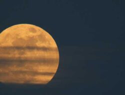 Taggal 31 Terjadi Gerhana Bulan Supermoon