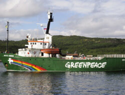Bangun Cagar Laut Antartika di Usulkan Greenpeace