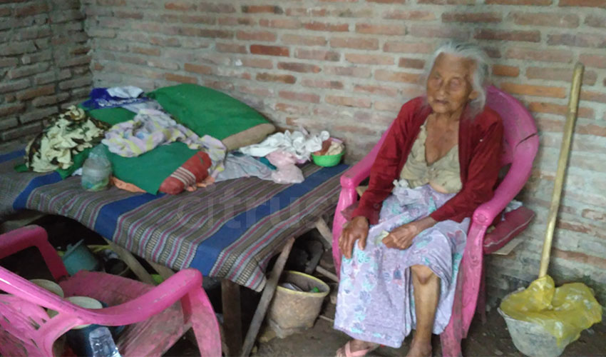 Nenek-Kasmi-korban-banjir