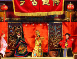 Wayang Potehi Biasa di Pertontonkan Saat Imlek