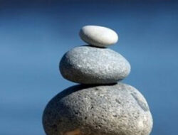 Umar dan Pakaian Lusuh