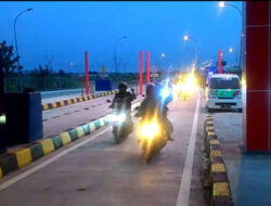 Jalur Pantura Ditutup, Motor Masuk Tol