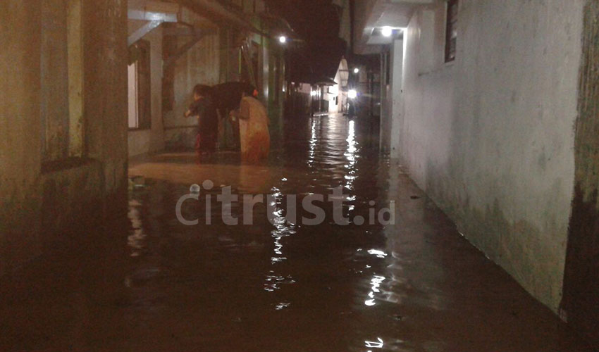 Banjir-Astanajapura