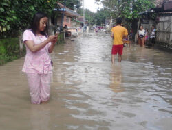 Banjir Belum Surut, Warga Ciledug Makin Cemas