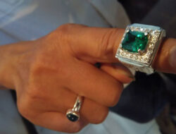 Bagaimana Cara Menggunakan dan Warna Cincin Buat Pria