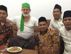 Dekat dengan Kalangan Ulama, H. Mustofa Sowan ke Cucu Syekh Abdul Qadir Jailani