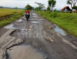 Musim Penghujan, Jalur Kec. Dawuan-Jatitujuh Majalengka Makin Rusak