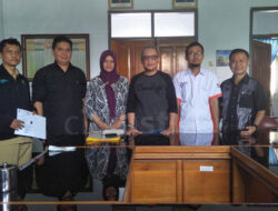 Belum Dicoklit, Warga Ini Datangi KPU Majalengka