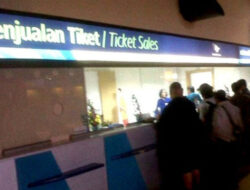 Kiat Mendapatkan Tiket Pesawat Murah