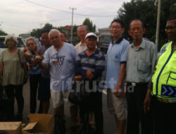 Sejumlah Paguyuban Tionghoa Beri Bantuan Korban Banjir Gunungjati