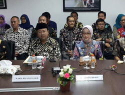 Pemda Kabupaten Cirebon Serahkan Laporan Keuangan TA 2017 ke BPK