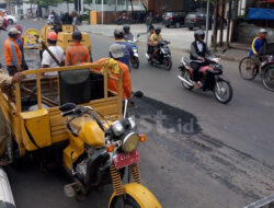 Pjs Walikota Perintahkan Jalan Berlubang Diperbaiki Hari ini