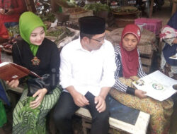 Cagub Ridwan Kamil Jadi ‘Buruan’ Peserta Jalan Santai di CFD Kuningan