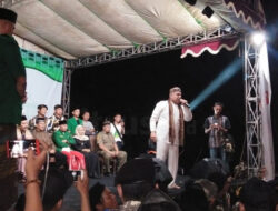 Ribuan Penonton Larut Meneteskan Air Mata Dengar Lantunan Salawat Hadad Alwi