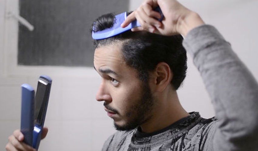 Pria Memanjangkan Rambut Tapi Tetap Sehat