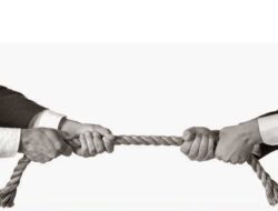 Pilkada dan Sengketa Politik