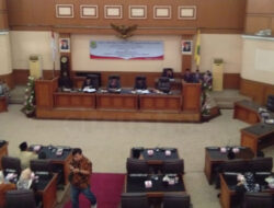 Jadi Caleg DPR RI, DPRD Gelar Rapat Pengunduran Diri Bupati Majalengka Sutrisno