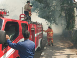 Api Tungku Dapur Merembet, Rumah Ludes Terbakar
