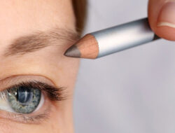 Perempuan, Waspadai Pensil Alis Berbahaya!