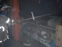 Kebakaran Hanguskan Toko Listrik di Majalengka