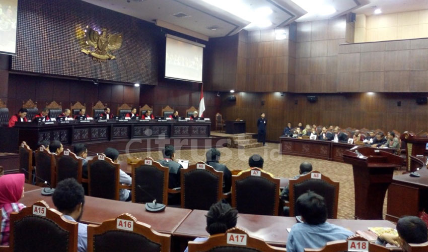 Sidang-MK