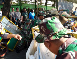 TNI-Polri Bersinergi Bantu Tangani Masalah Sampah di Kota Cirebon