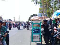 Arak-Arakan Gunungjati Naikan Omset PKL