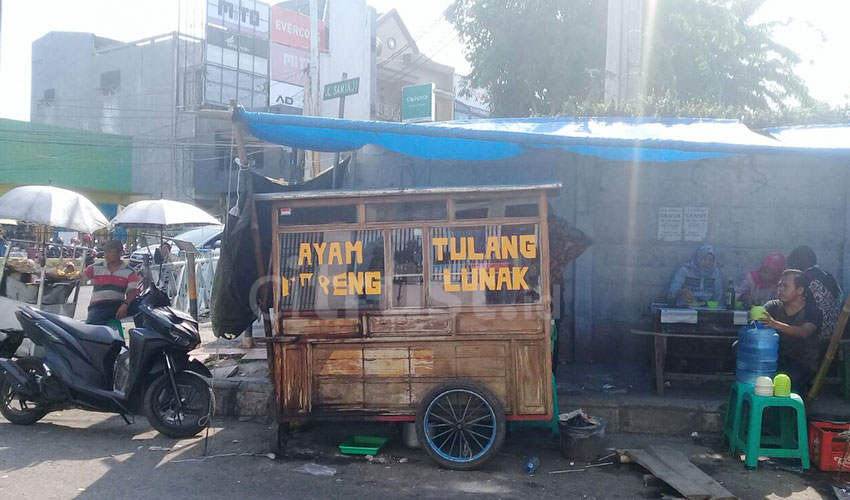 Kuliner Ayam Tulang Lunak, Dimakan Tanpa Sisa