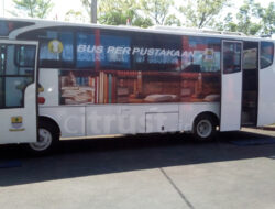 Perpustakaan 400 Kota Cirebon Mendapat Bantuan CSR Bus