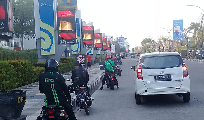 Parkir Liar di Kawasan CSB Mall Dinilai Ganggu Ketertiban Lalu Lintas