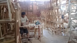 Bisnis Meubel Dongkrak Pendapatan Ekonomi Pengrajin Desa Kaliwulu 