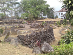 Situs Taman Purbakala Cipari Menyimpan Benda-Benda Kuno Prasejarah