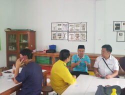 Ratusan Wali Santri Baru Husnul Khotimah Antri Daftar BPJS Kesehatan