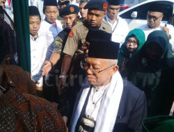 KH Ma’ruf Amin Hadiri Festival Tajug 2018 di Alun-alun Kasepuhan