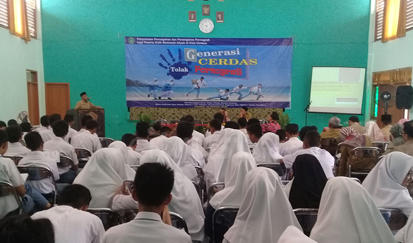 Biro Hukum dan Kerjasama Luar Negeri Kemenag RI Solialisasikan Bahaya Pornografi