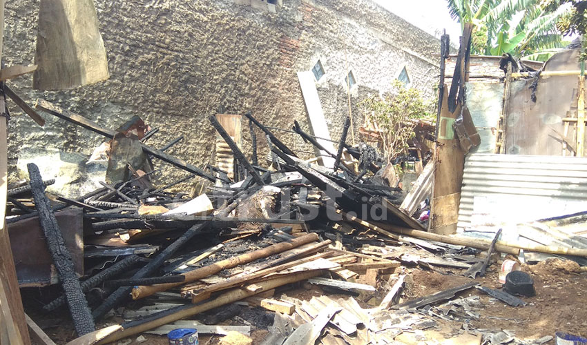 Lupa Matikan Kompor, Kandang Ayam Ludes Terbakar