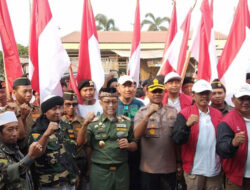 Lima Ribu Banser Cirebon Arak Bendera Merah Putih KSN