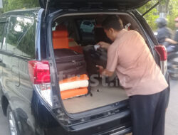 Geledah Rumah Pribadi Kadis PUPR Kab. Cirebon, KPK Amankan 4 Koper Barang Bukti 