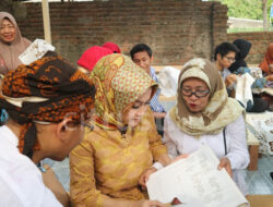 Warga Kriyan Kota Cirebon Dilatih Teknik Membatik