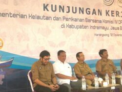 Dorong Penguatan Usaha Perikanan, KKP Berikan Bantuan Nelayan dan Pembudidaya Ikan di Indramayu