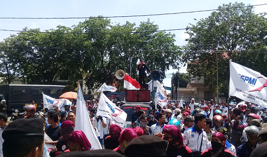 UMK Cirebon Hanya Menyengsarakan Kaum Pekerja
