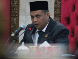 Karir Politik H. Mustofa, Dari Pengurus Ranting hingga Jadi Ketua DPC