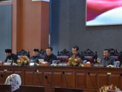 DPRD Kuningan Sahkan Sembilan Raperda
