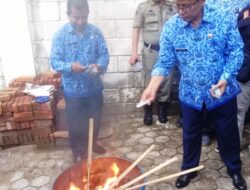 Disdukcapil Kota Cirebon Musnahkan Ribuan KTP-el Rusak dan Invalid