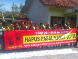 Gelar Aksi Solideritas, Petani Indramayu Tolak Kriminalisasi Terhadap Mohammad Trijanto