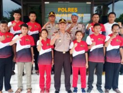 Wakapolres Majalengka Lepas Kontingen Bulu Tangkis Kapolda Cup